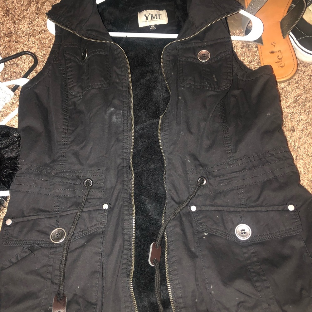Jackets - Picture 4 of 6